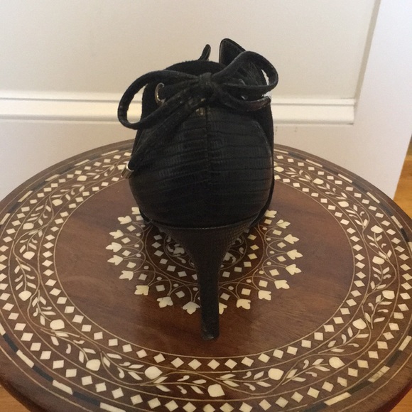 Escarpins Nine West à Bouts Ouverts Et Lanières - Taille US 7, Talons 3.5 Pouces, Noir Et Rose Gold - Occasion